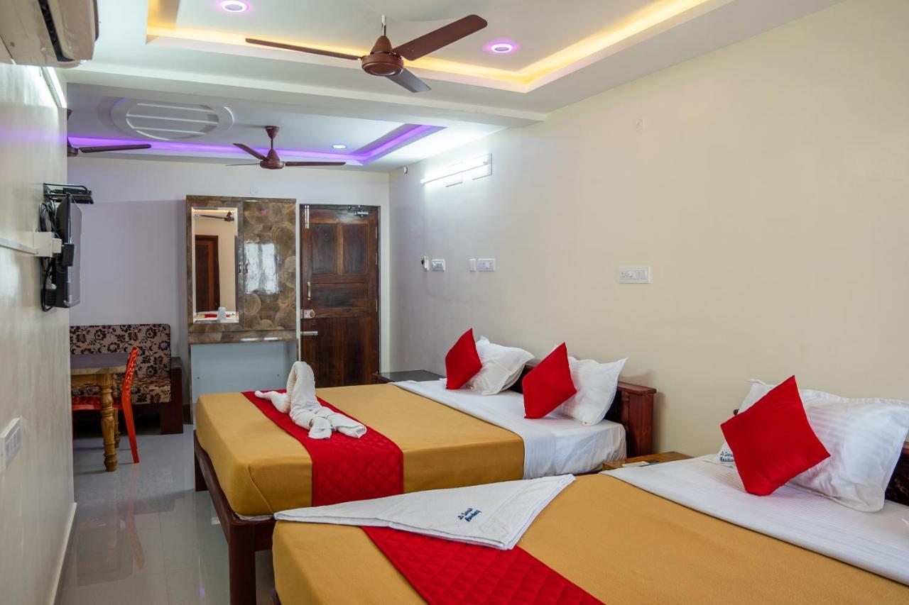Le Suresh Guest House Pondicherry Eksteriør bilde